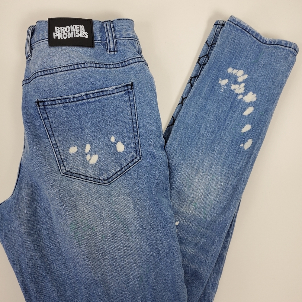 Broken Promises heartbreak skull scorpion  factory distressed ultra-slim jeans - Picture 12 of 14